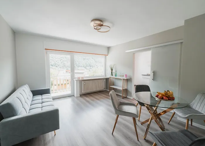 Julia's Mosel Tony アパート トラーベン・トラールバッハ